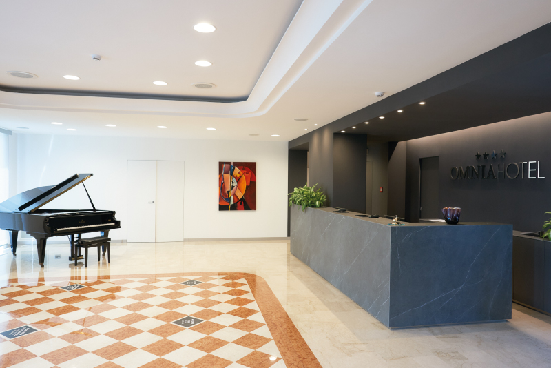 Omnia Hotel